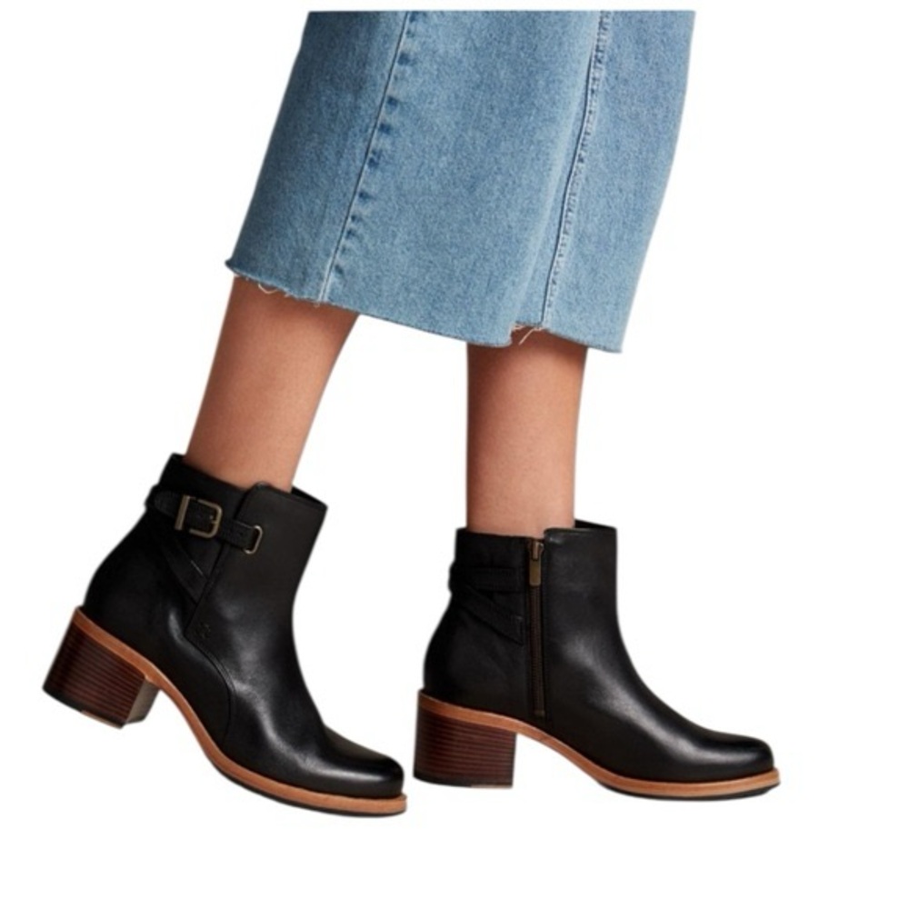 Clarks Clarkdale Jax Ankle Boots Womens Size 6 1/2 - Black Leather Zip Buckle